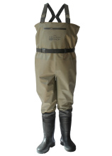 Полукомбинезон Рокс из нейлона с сапогами ЭВА